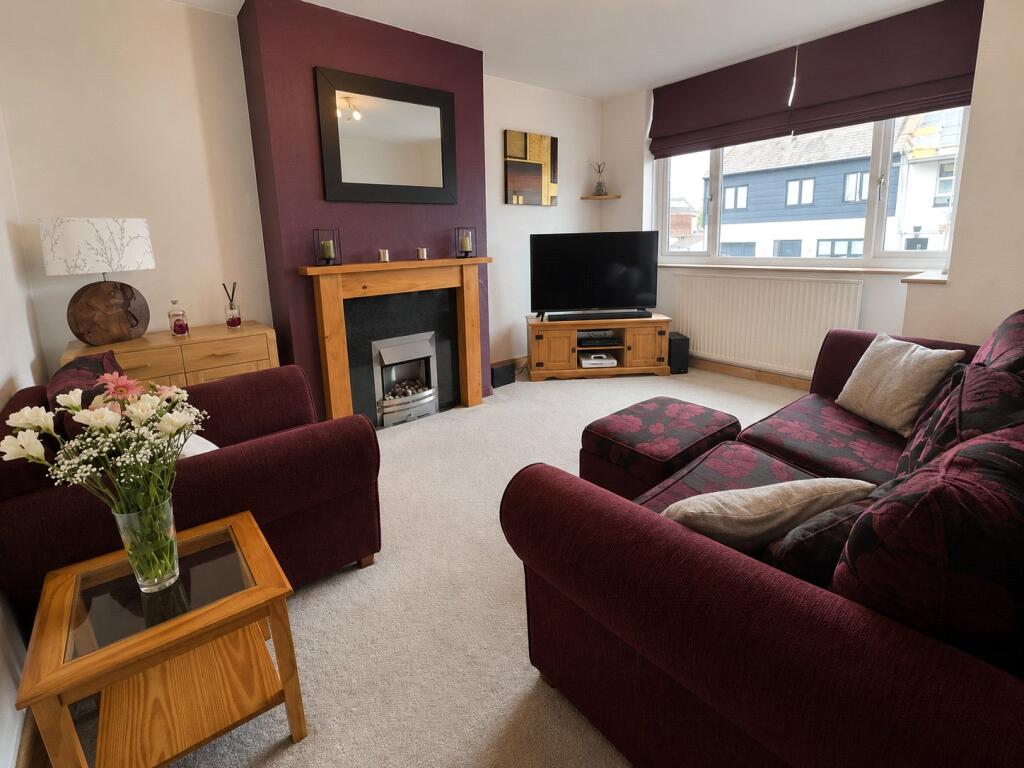 House in Guildford - View 2