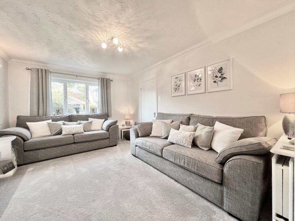 House in Bolton - View 5