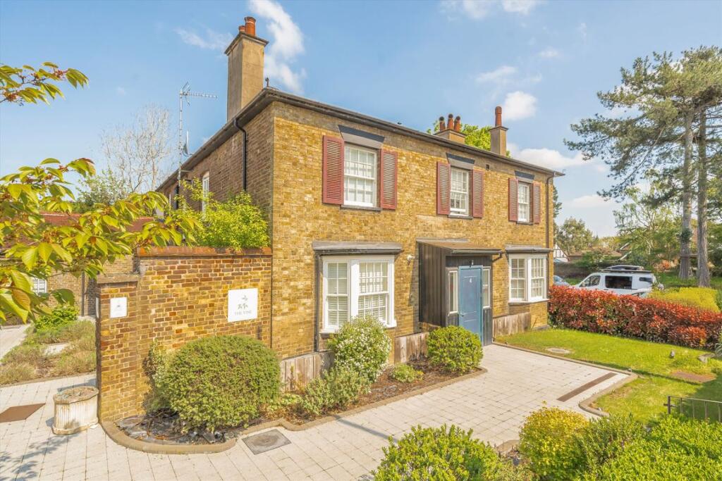 Main image of property: Stanmore Hill, Stanmore