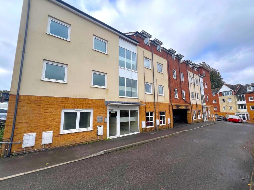 Main image of property: Bastins Close, Park Gate, Southampton, Hampshire, SO31