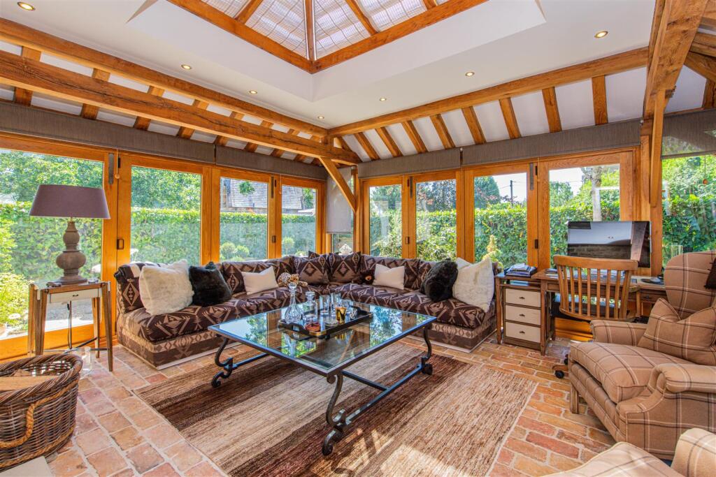 House in Northampton - View 4