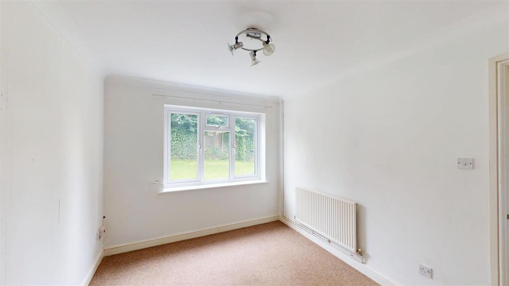House in Bridgend, Pencoed - View 5