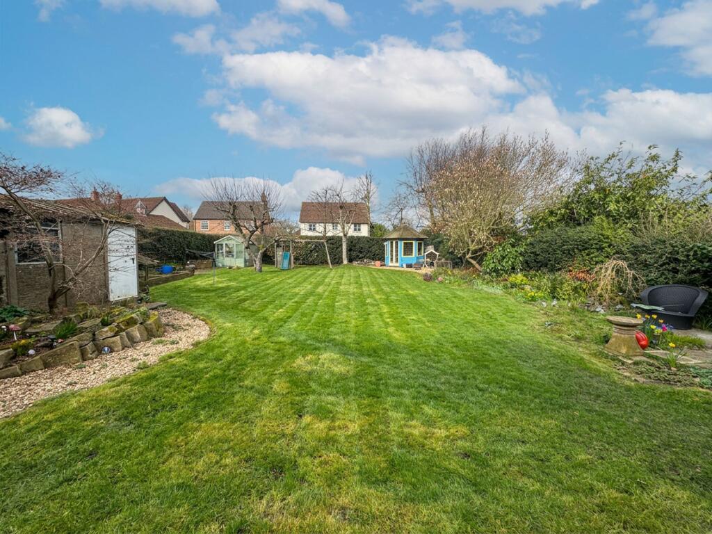 Dunstan Crescent, Worksop, S80 photo 4