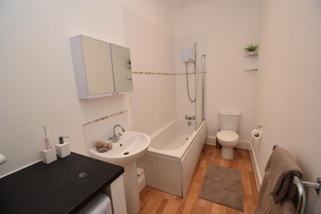 Apartment in Coventry - View 3