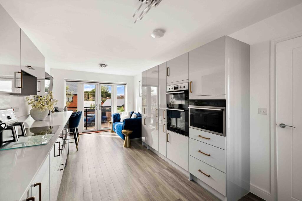 House in Canterbury - View 3
