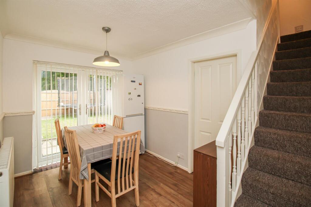 House in Wakefield - View 4