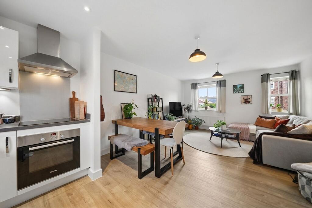 Main image of property: Flanders Close, Bicester, OX26