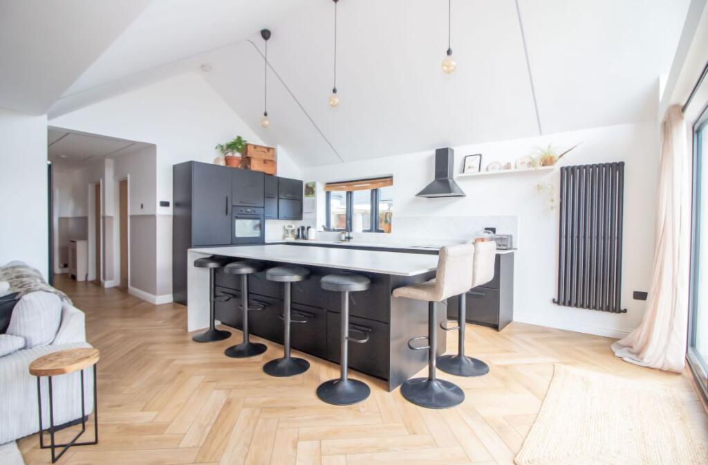 House in Havant, Cowplain - View 2