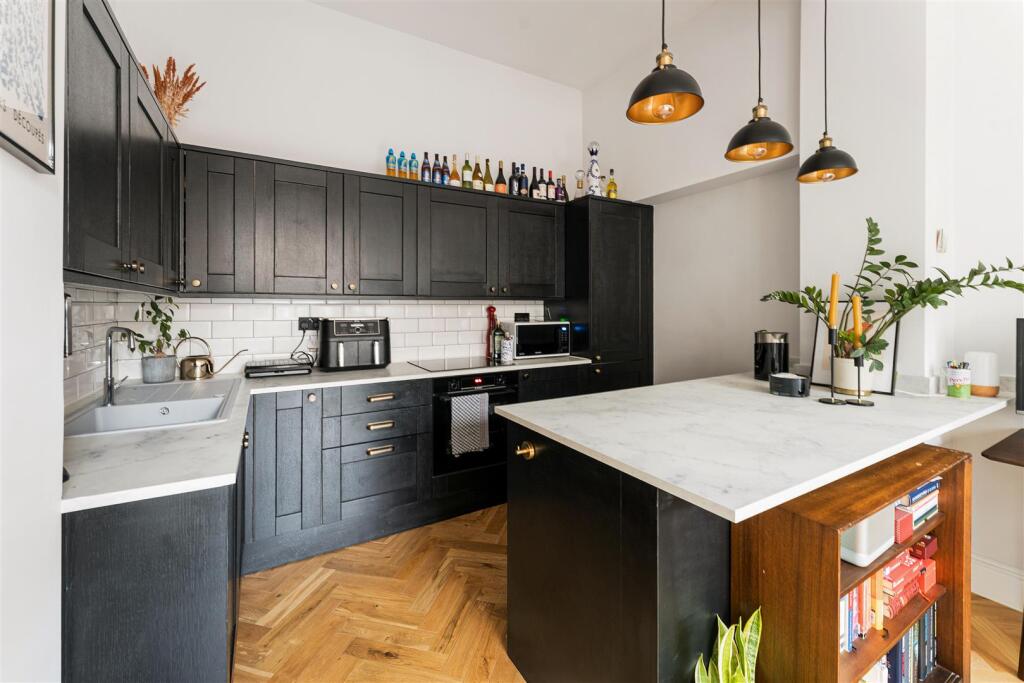 House in London - More