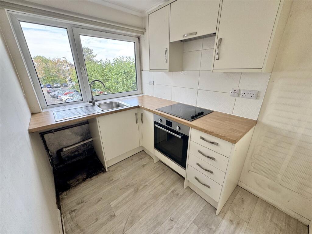 Apartment in Southampton - View 2