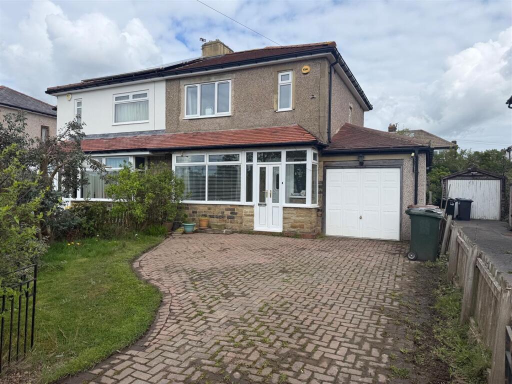 Main image of property: Wrose Road, Wrose, Bradford