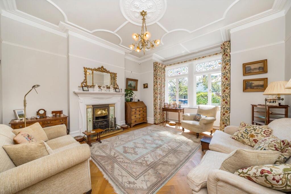 House in Twickenham - View 2