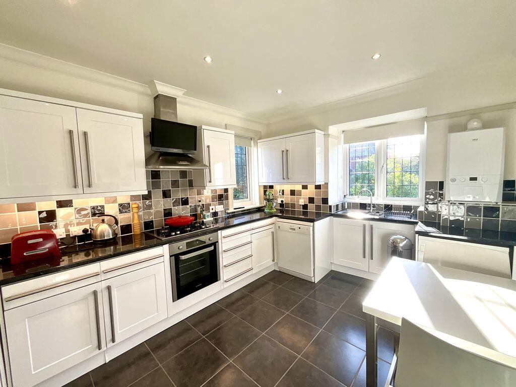 Chessel Avenue, Boscombe Manor photo 2
