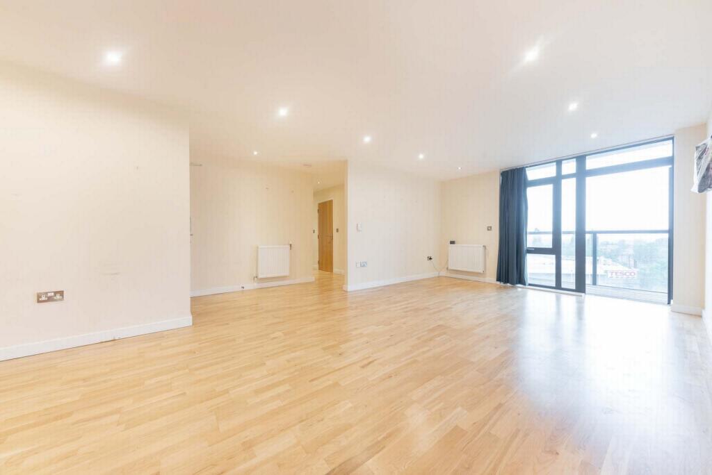 Main image of property: Powell House, Dunstan Mews, Enfield, EN1