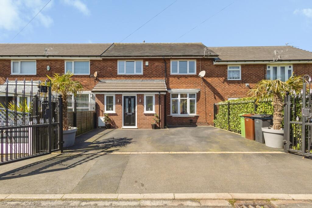 Main image of property: Friezland Close, STALYBRIDGE, Cheshire, SK15