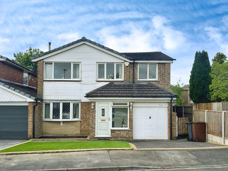 4-bed detached on Holbeach Close, Bury, £350,000