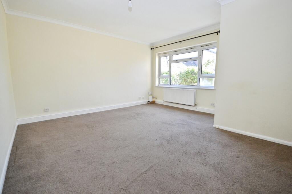 Apartment in Twickenham - More