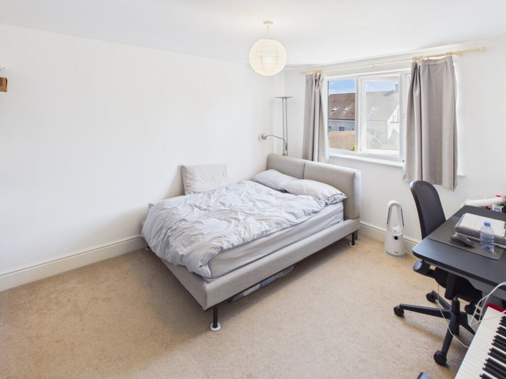 House in Chalfont St Peter, The Grange - More