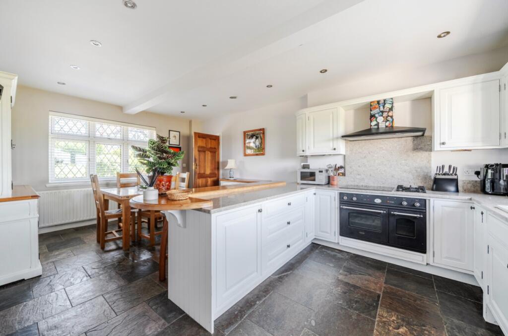 House in Nottingham, Plumtree Park, Keyworth - View 3
