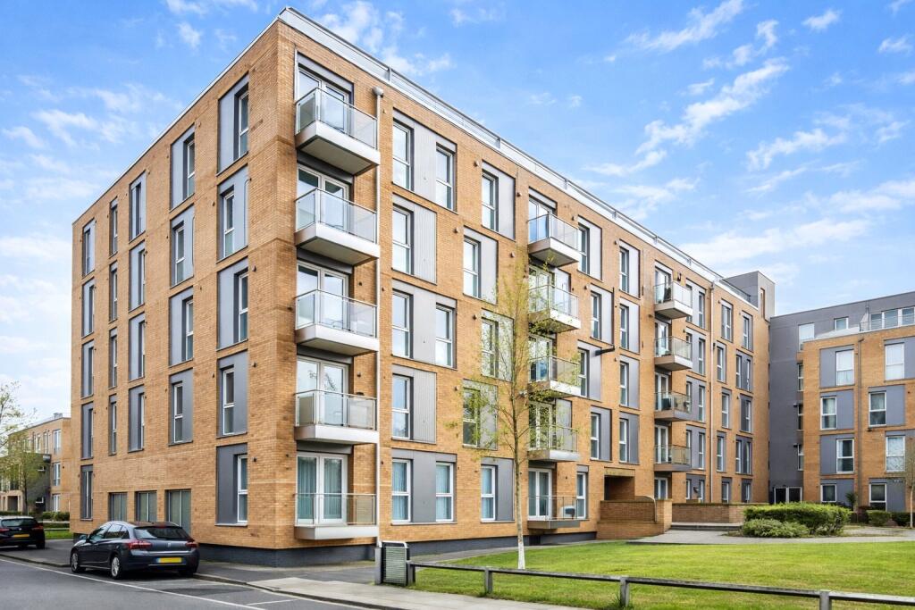 Main image of property: Pontes Avenue, Hounslow, Greater London, TW3