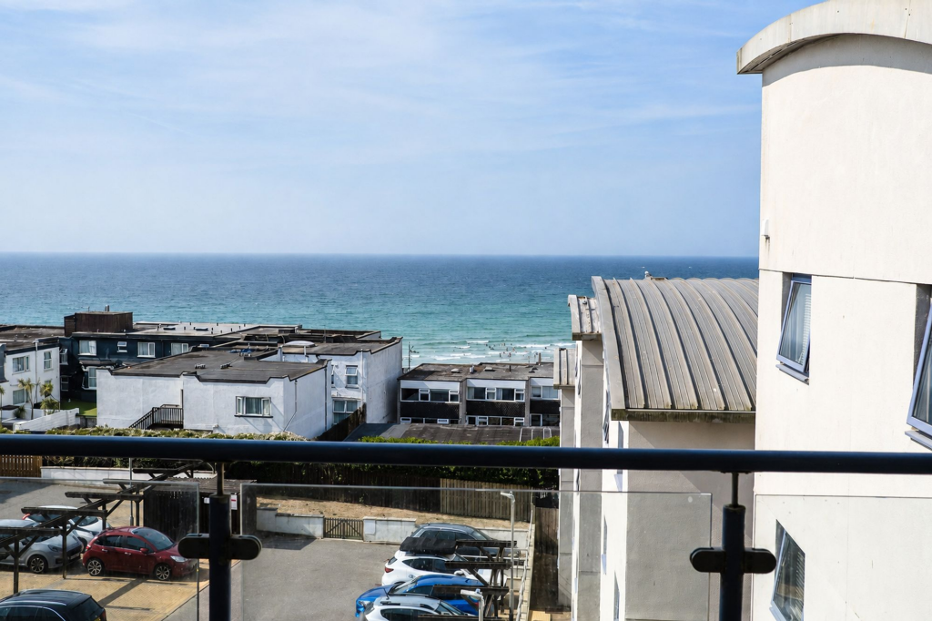 Apartment in Truro - View 2