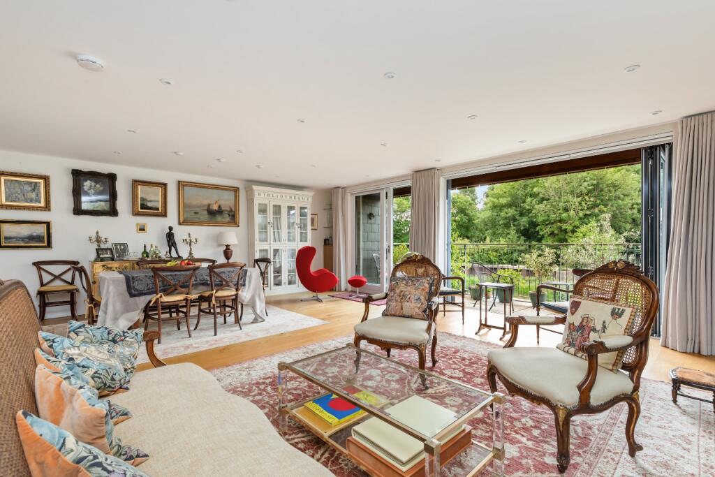 House in Lewes, Cliffe - View 2