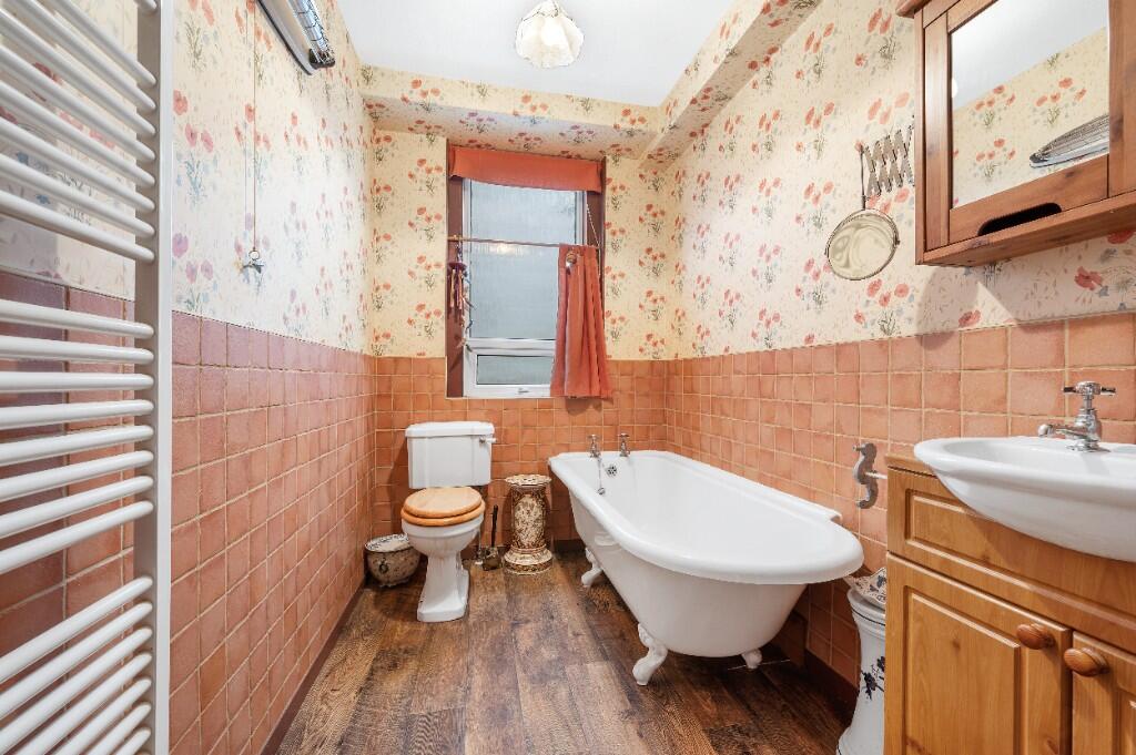 Stirling Road, Kinross, Kinross-Shire, KY13 photo 4