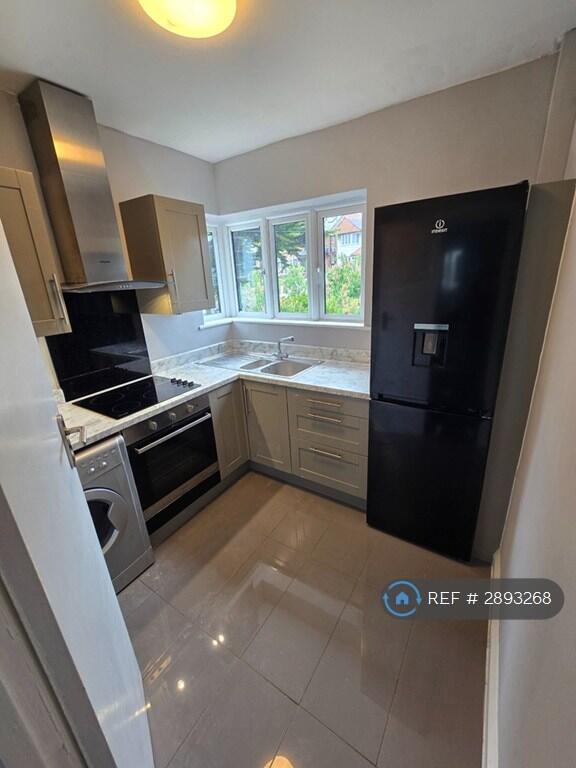 Main image of property: Hampden Way, London, N14
