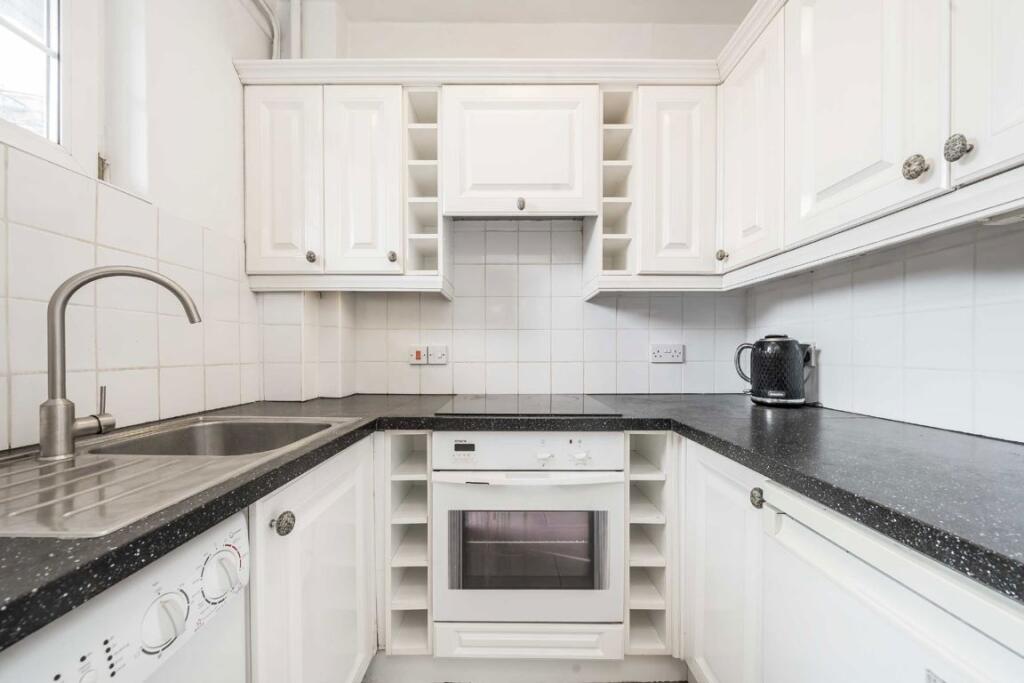 Apartment in London - View 2