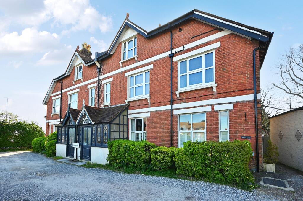 Main image of property: Upper Avenue, Helensgate, BN21