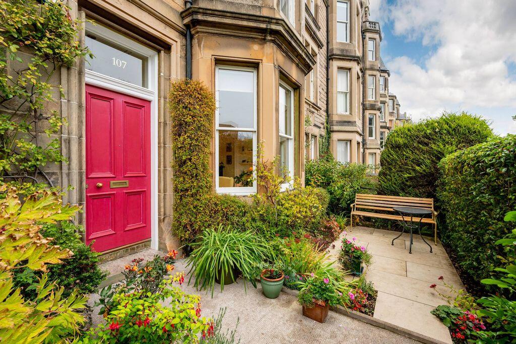107 Warrender Park Road, Marchmont, EH9 1EN