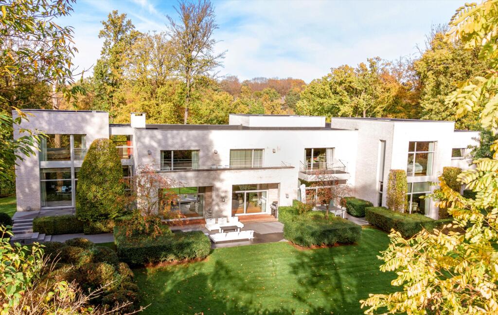 Main image of property: Walloon Brabant, Nivelles, Grez-Doiceau