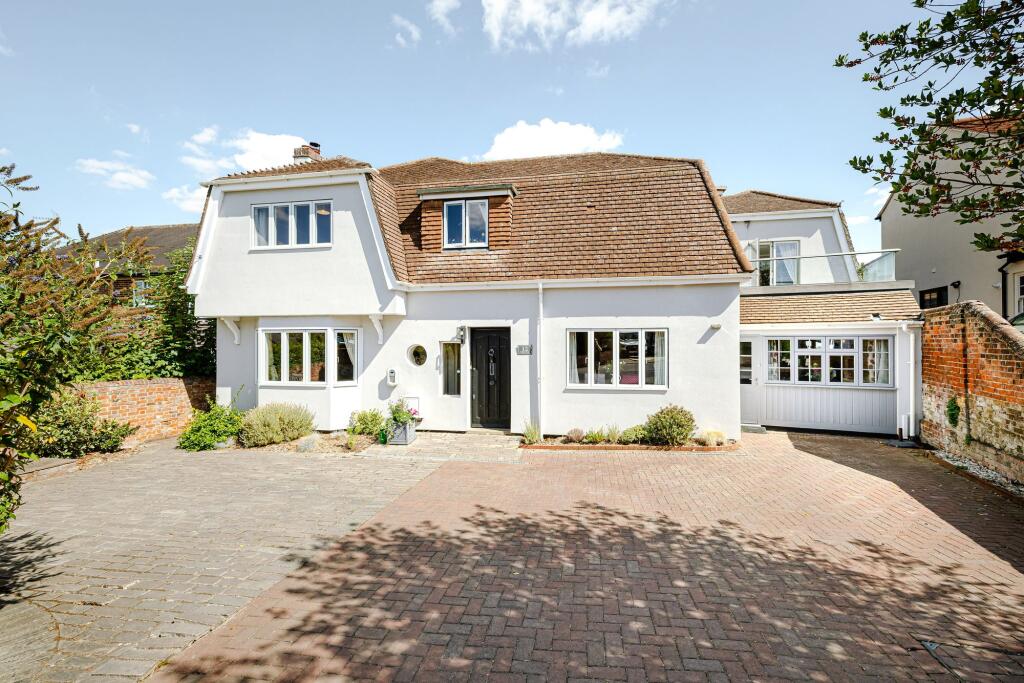 5-bed detached on 12, Gibson Way, Saffron Walden, CB10, £1,450,000