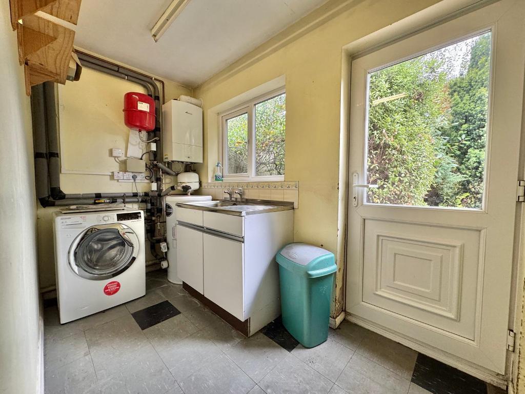 Additional image 20 of Church Vale, West Bromwich, West Midlands, B71 4DJ