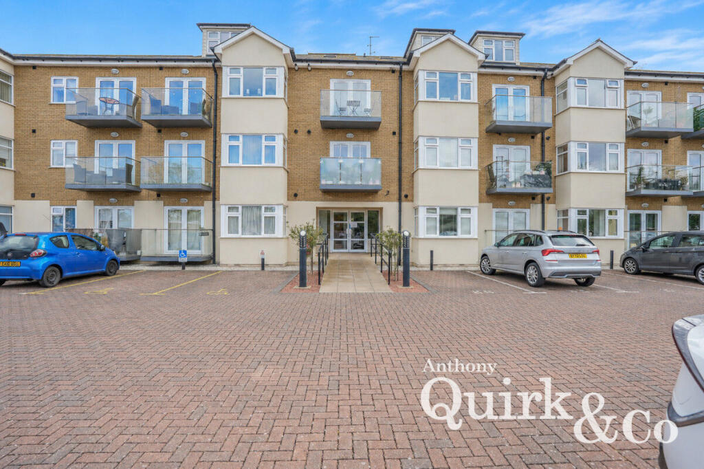 Main image of property: Eastern Esplanade, Canvey Island, SS8