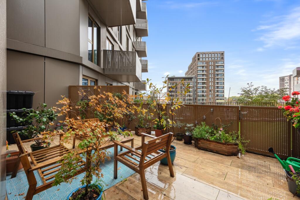 Apartment in London - View 4