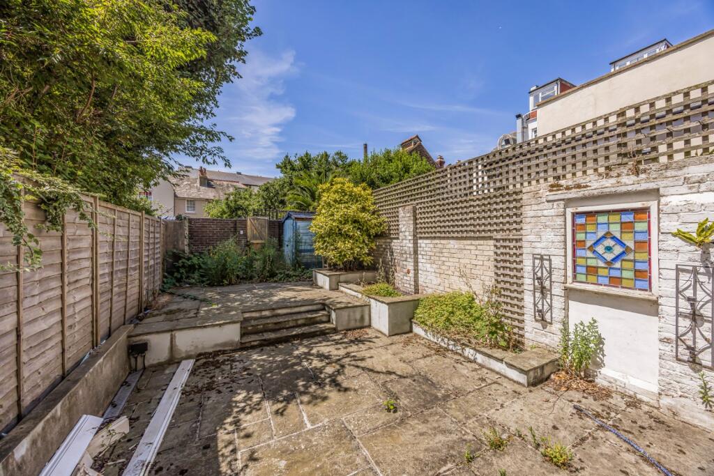 House in Southsea - View 6