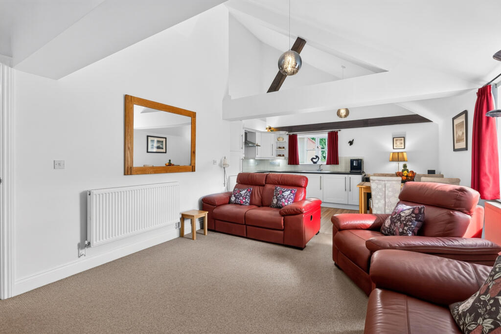 Apartment in Norwich - View 2