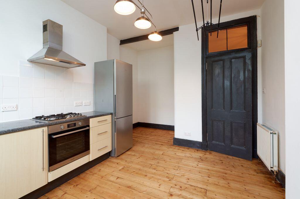 Apartment in Paisley - View 5