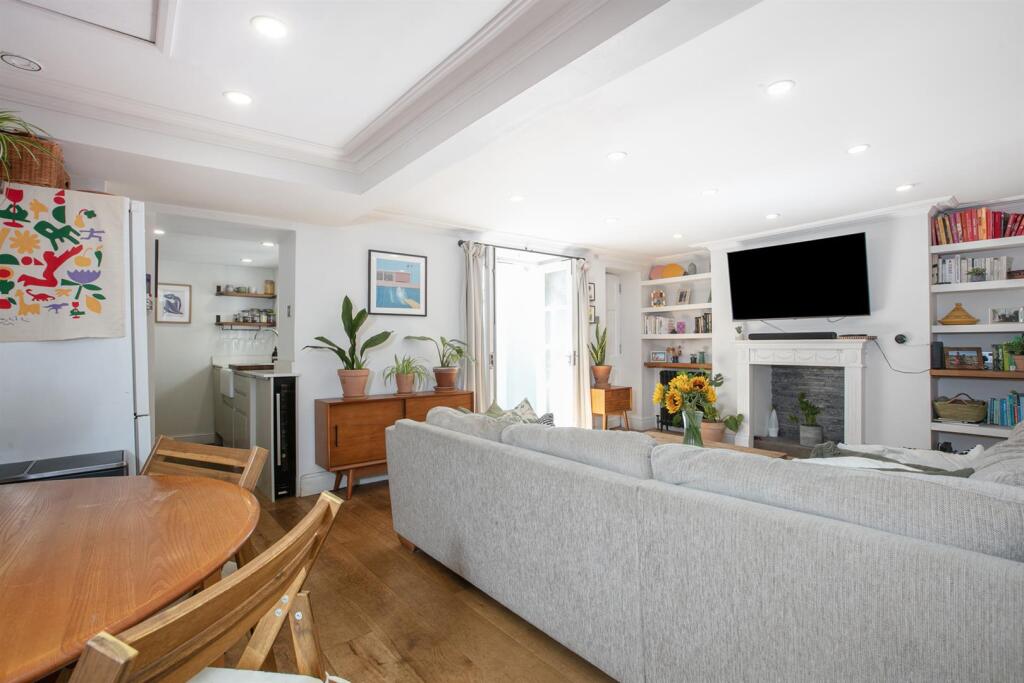 Camberwell Grove, Camberwell, SE5 - View 6