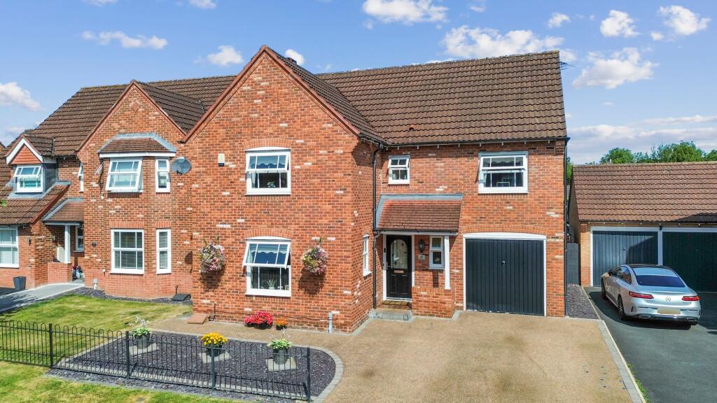 Main image of property: Templeton Drive, Fearnhead, WA2