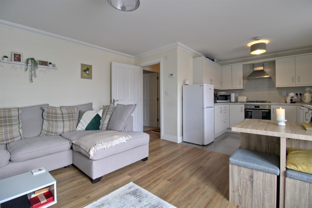 Curlew Close, Hunstanton photo 2