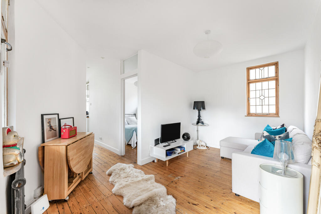 Apartment in London - View 2