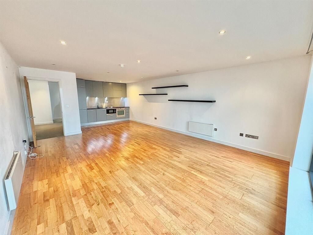 Apartment in Liverpool - View 4