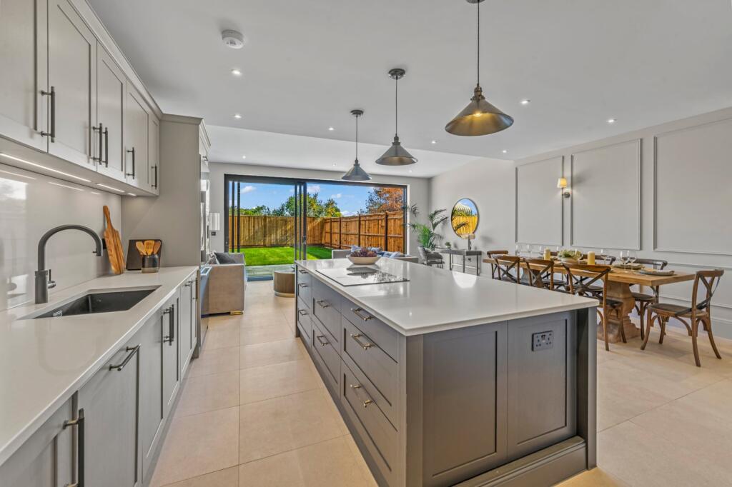 House in Twickenham - View 5