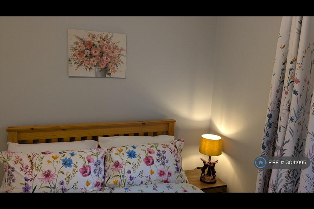 Old Warwick Court, Solihull, B92 photo 5