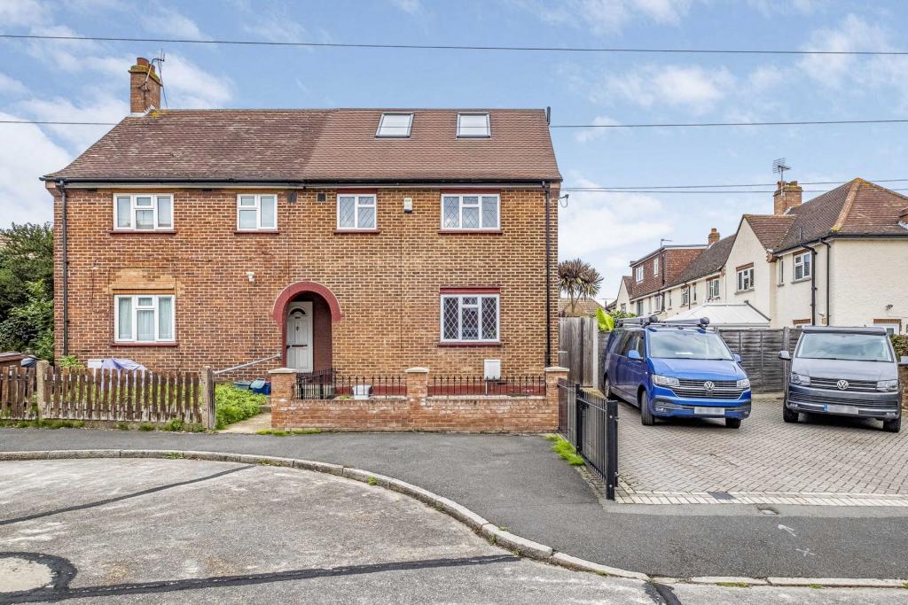 Main image of property: Almond Grove, Brentford, TW8