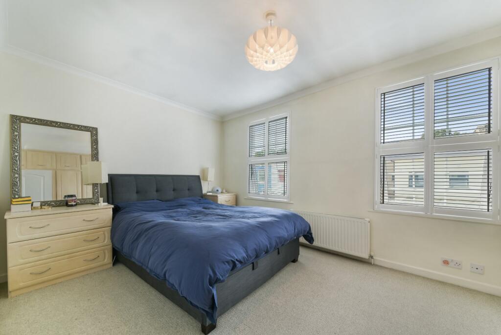 Hartfield Crescent, Wimbledon, London, SW19 photo 3