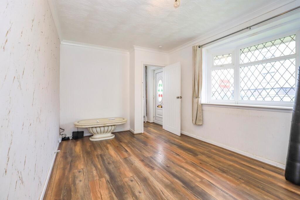 Park View Road, Bilston - More