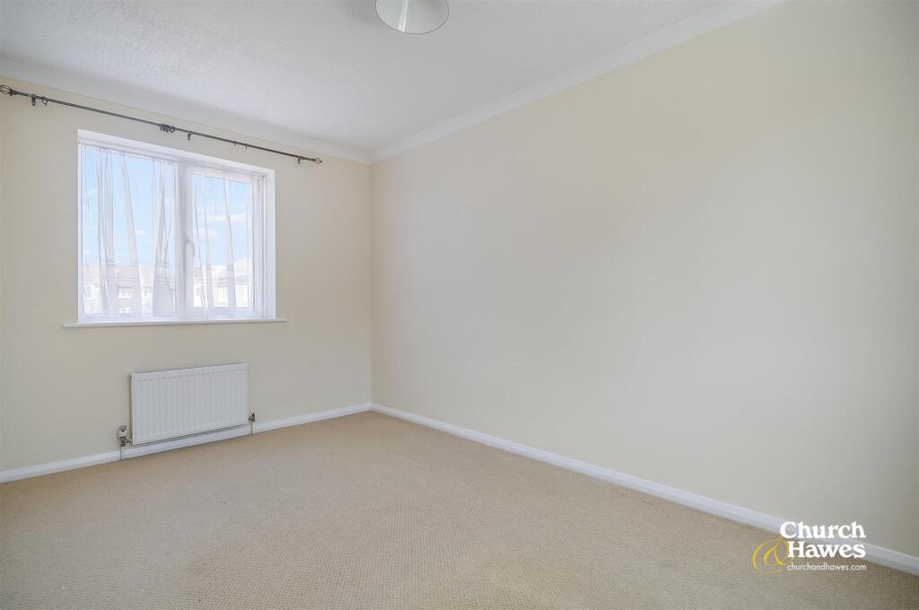 Galahad Close, Burnham-on-Crouch - More